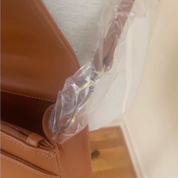 NWOT Womens Juniors Almond Luggage Handbag Crossbody Medium Purse Shoulder Bag - Picture 10 of 11